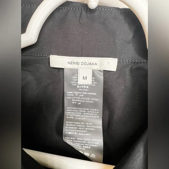 Nensi Dojaka Cold Shoulder Cut Out Cropped Poplin Shirt Size Medium - Picture 4 of 7